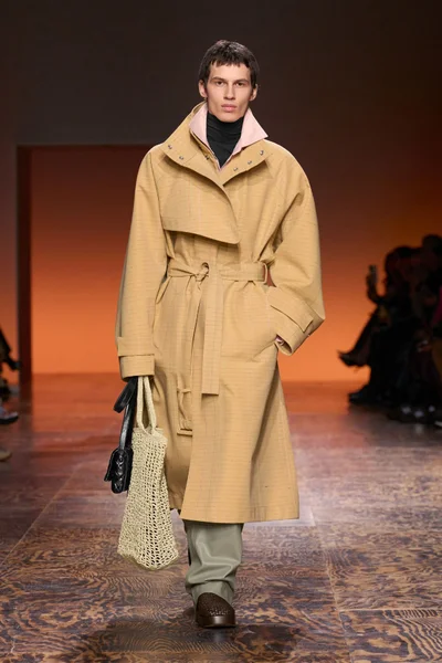 Look 44